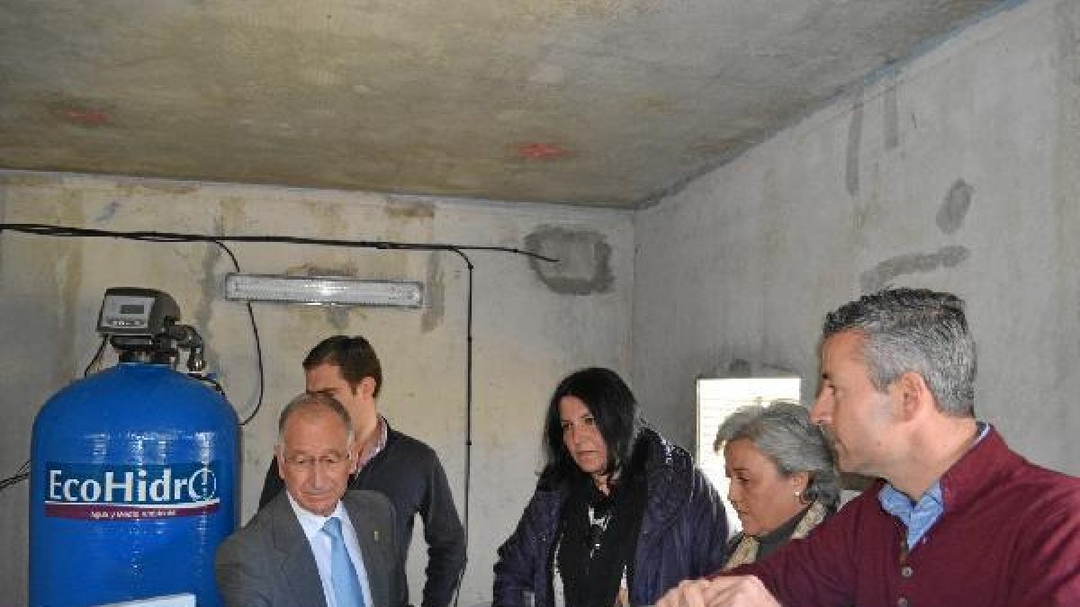 amat, durante la visita realizada anteriormente a la nueva potabilizadora del municipio de Los Galla