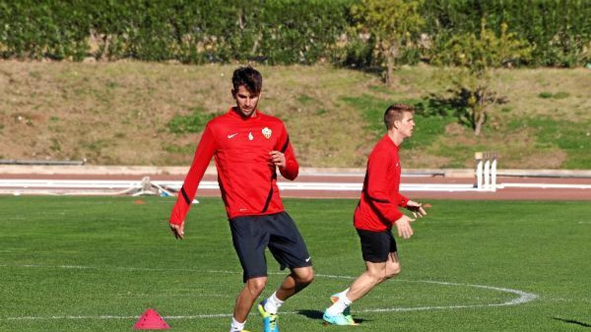Marcos Tébar en el entrenamiento de esta mañana.e;clip:rect(469