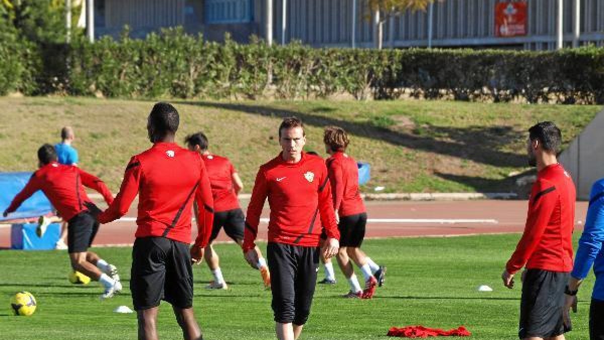 Mané apunta al once titular en Elche.