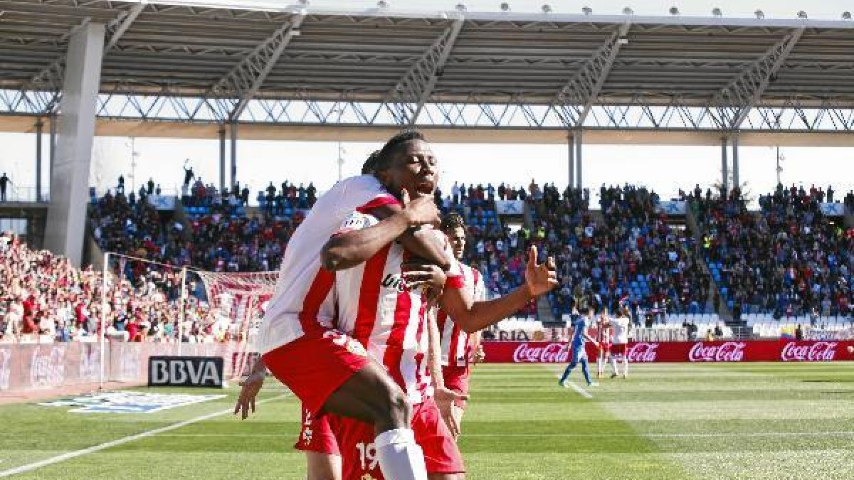 La salvación está en casao,469px);}</