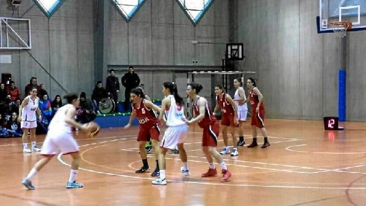 El equipo rojillo cosechó un nuevo triunfo.x,au