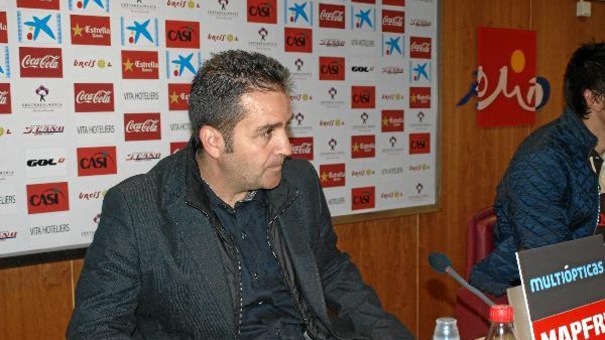 Alberto Benito en la rueda de prensa de este mediodía.e;clip:re