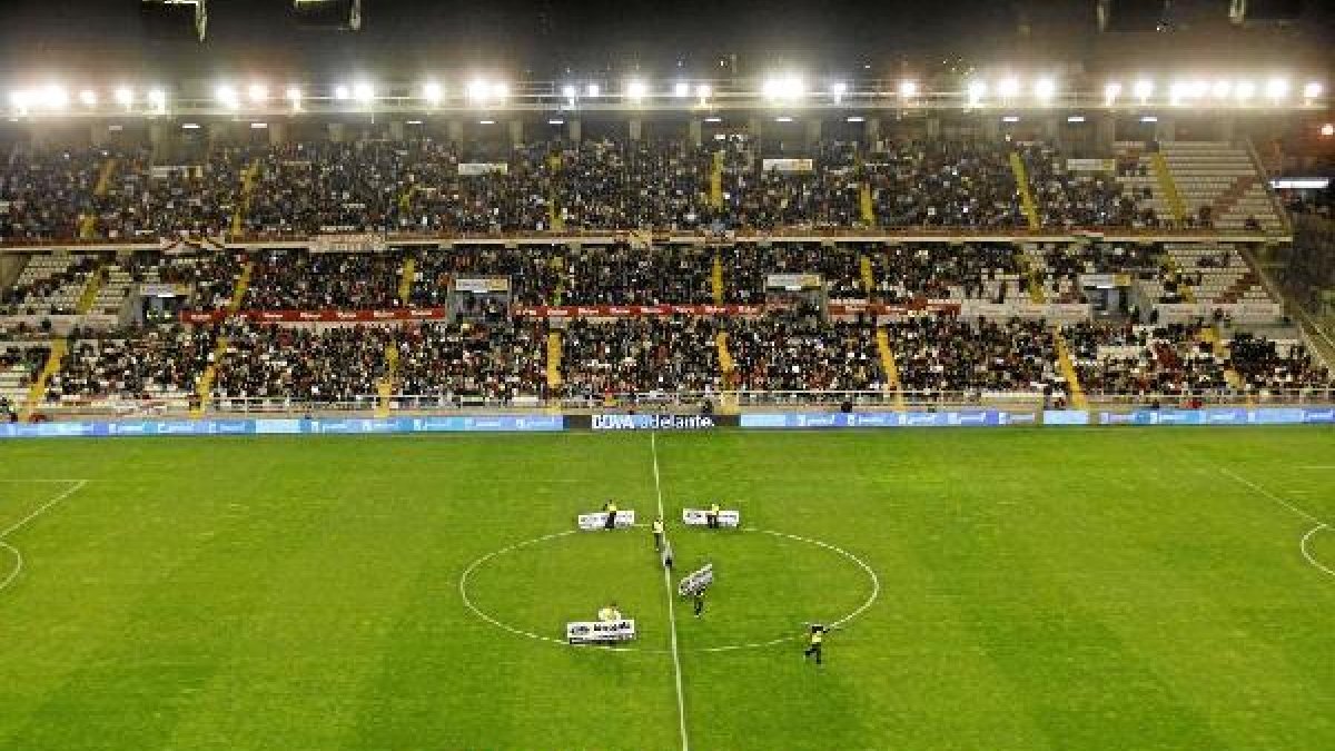 Vallecas espera al mejor Atlético de todos los tiempos.e;clip:r