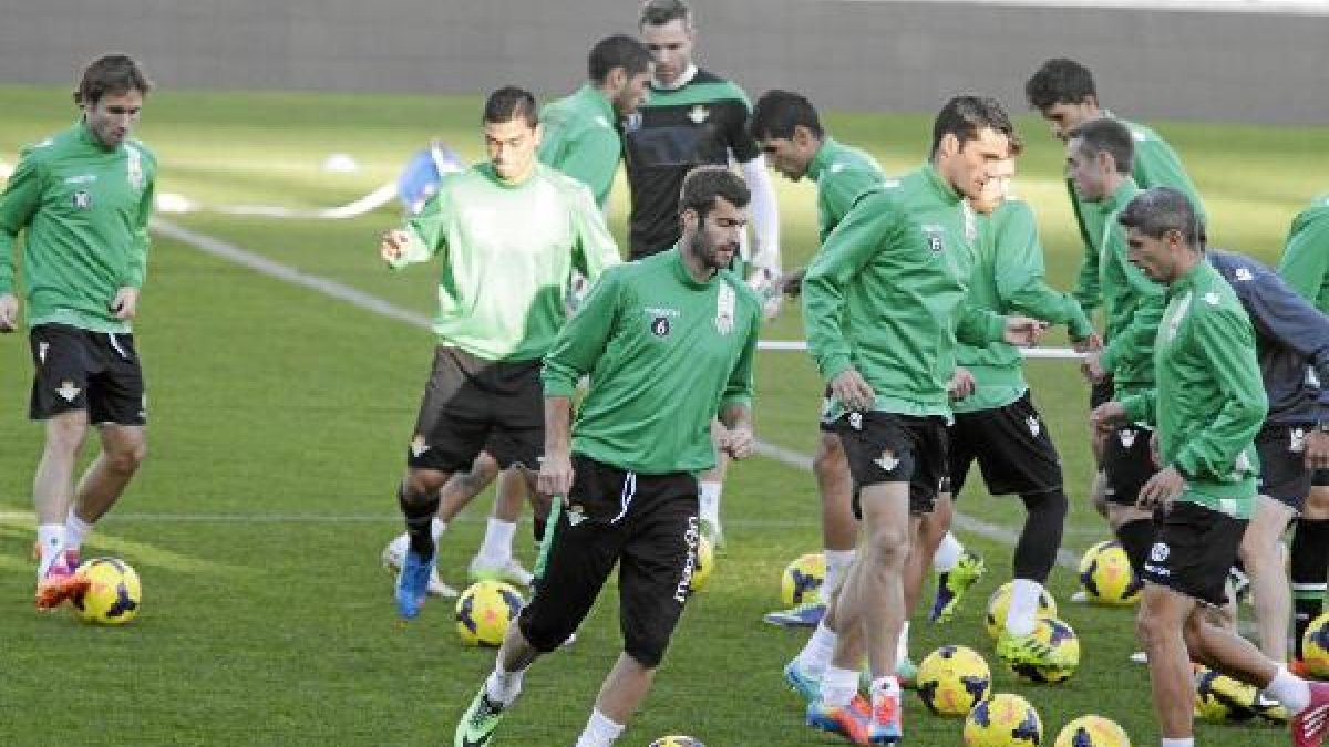 La ilusión parede haber regresado a los futbolistas verdiblandos.tyle>.apqj{position:absol