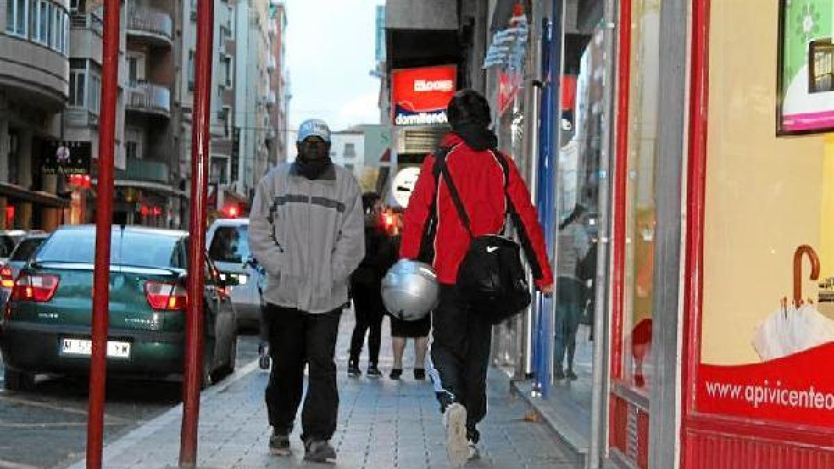 La poblacióp inmigrante aumenta en ocho mil personase;clip:rect