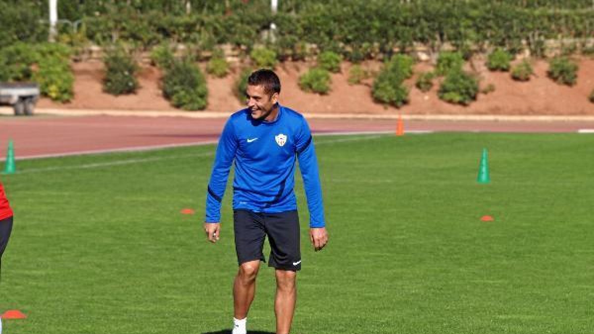 Francisco prepara la visita al Villarreal.x,aut