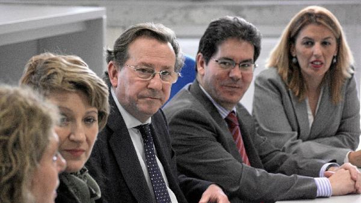 El consejero Emilio de Llera explica el proyecto en El Ejidoe;c