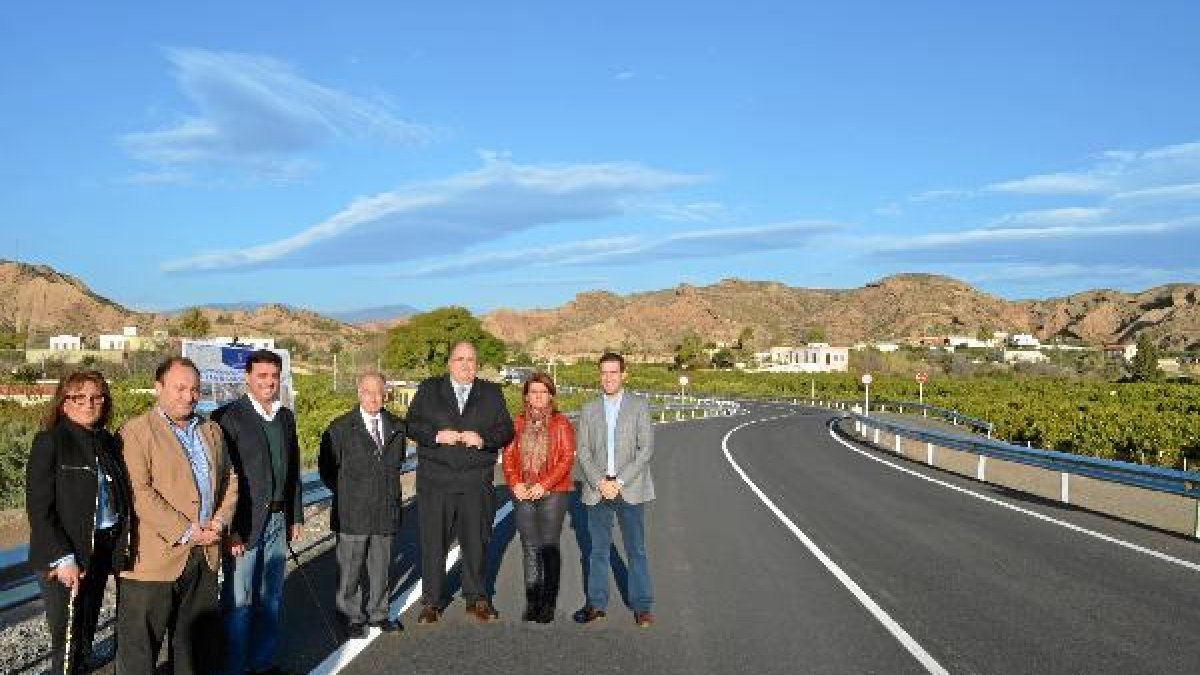 Políticos en el tramo abiertoo,469px)