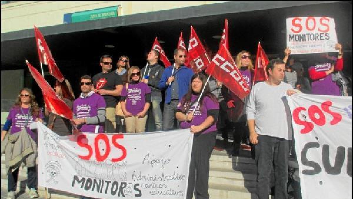 Concentración de los monitores en Educación.x,a