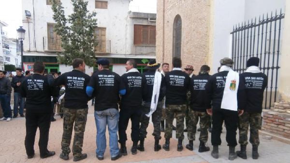 Camisetas de protesta por las nuevas condiciones exhibidas el año pasado.tyle>.apqj{positi