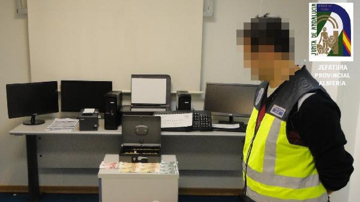 Material intervenido por la Policía adscrita a la Junta.e;clip: