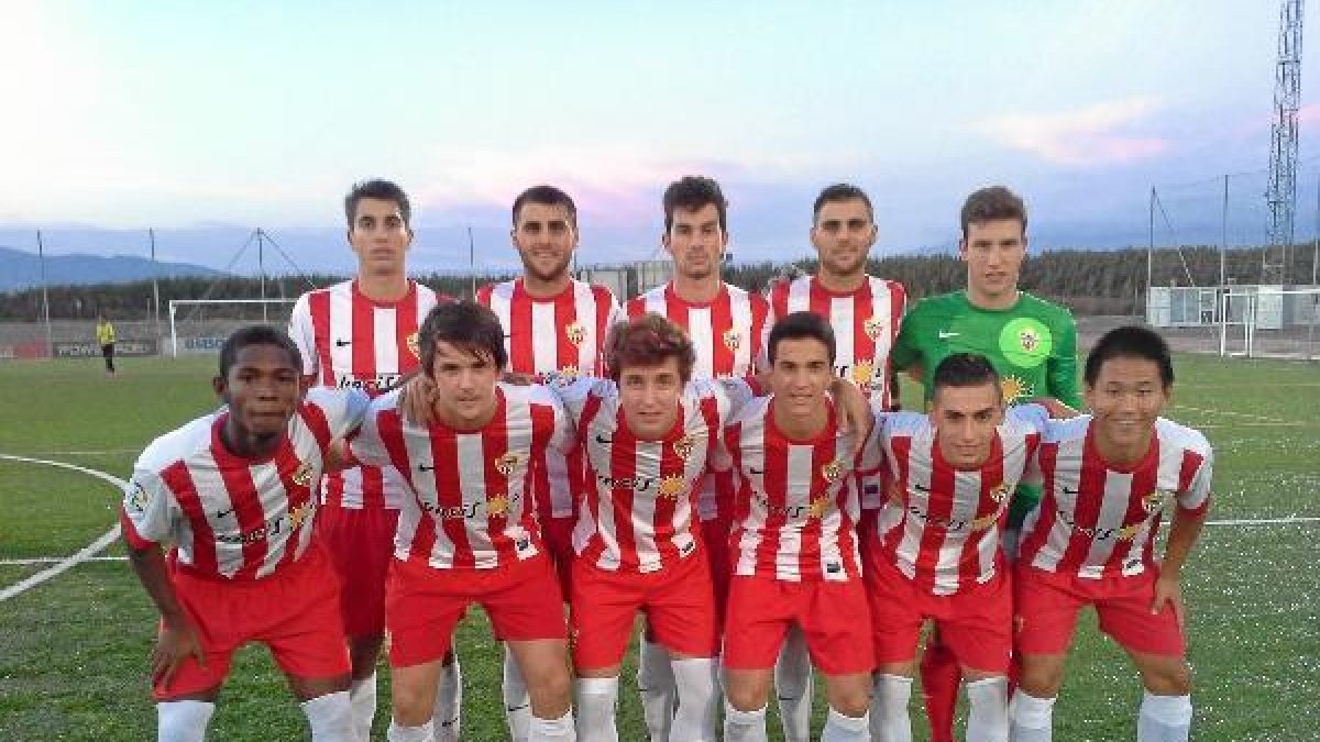 Un once del Almería juvenil de esta temporadax,
