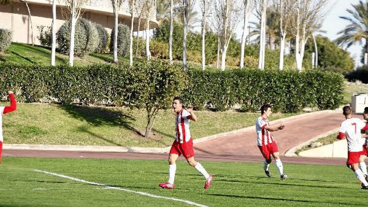 Dani Romera hizo el gol del empateo,4