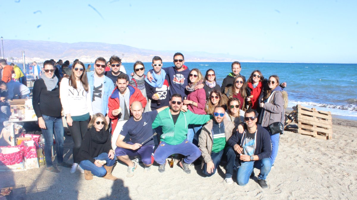 María, Mari Ángeles, Fátima, Juan, Jesús, Rafa, Natalia, David, Ángel, Fafi, Manu, Patri, Antonio Manuel, Andrés, María, Pili, Rafa, Jésica, Soraya,