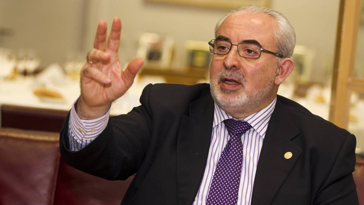 El presidente del UCAM tiene claro que el fútbol femenino suma.