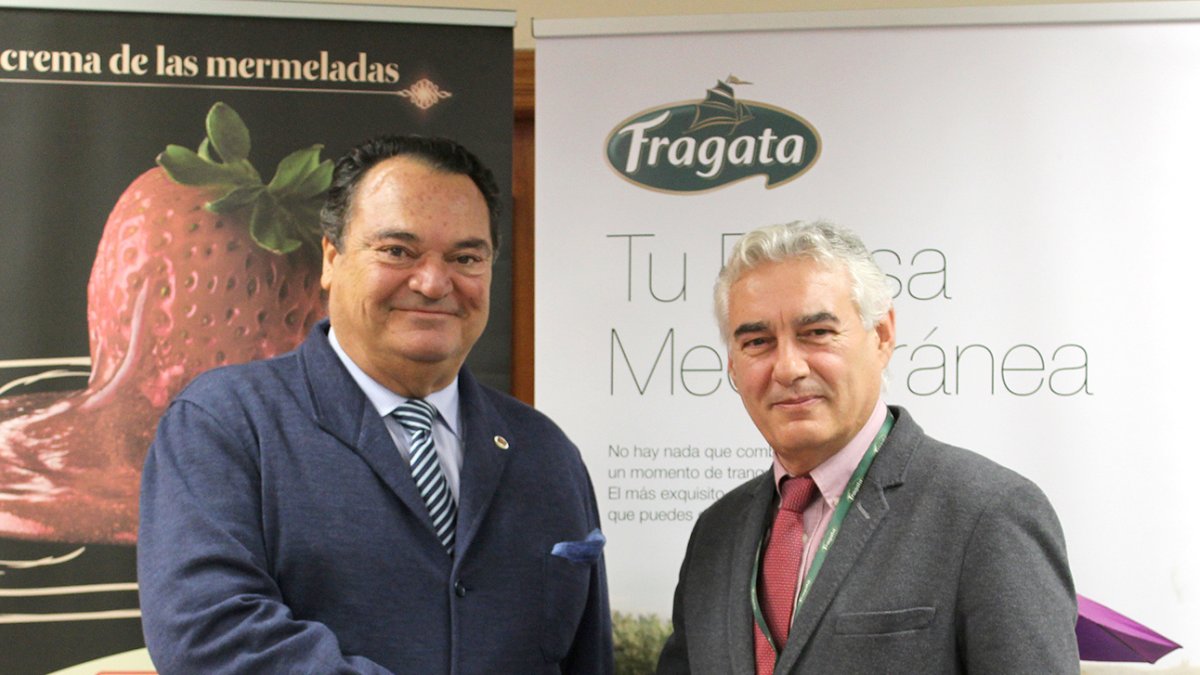 La rúbrica del acuerdo corrió a cargo de representantes de la empresa y del centro de investigación.