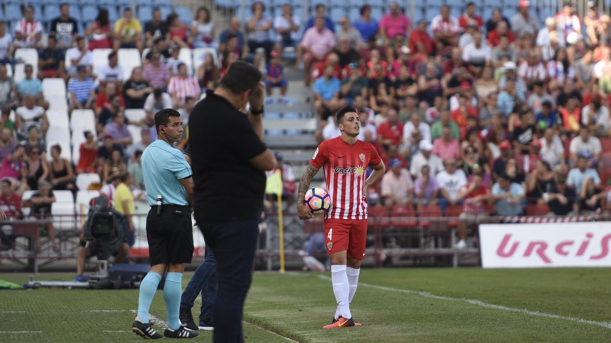 Ximo aparece en rampa de salida.