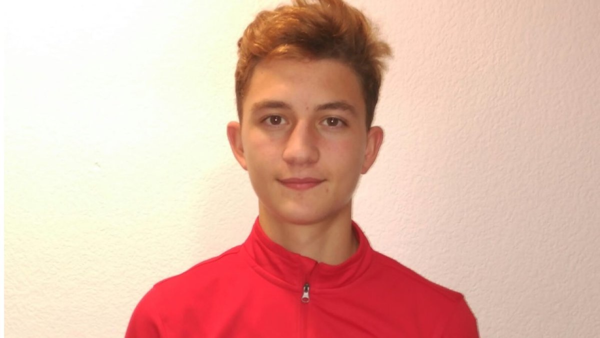 Jorge nació en Alpera (Albacete).