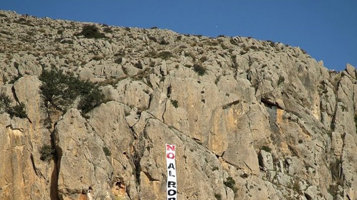 Protesta de la Plataforma de Los Vélez contra “el robo del agua”.