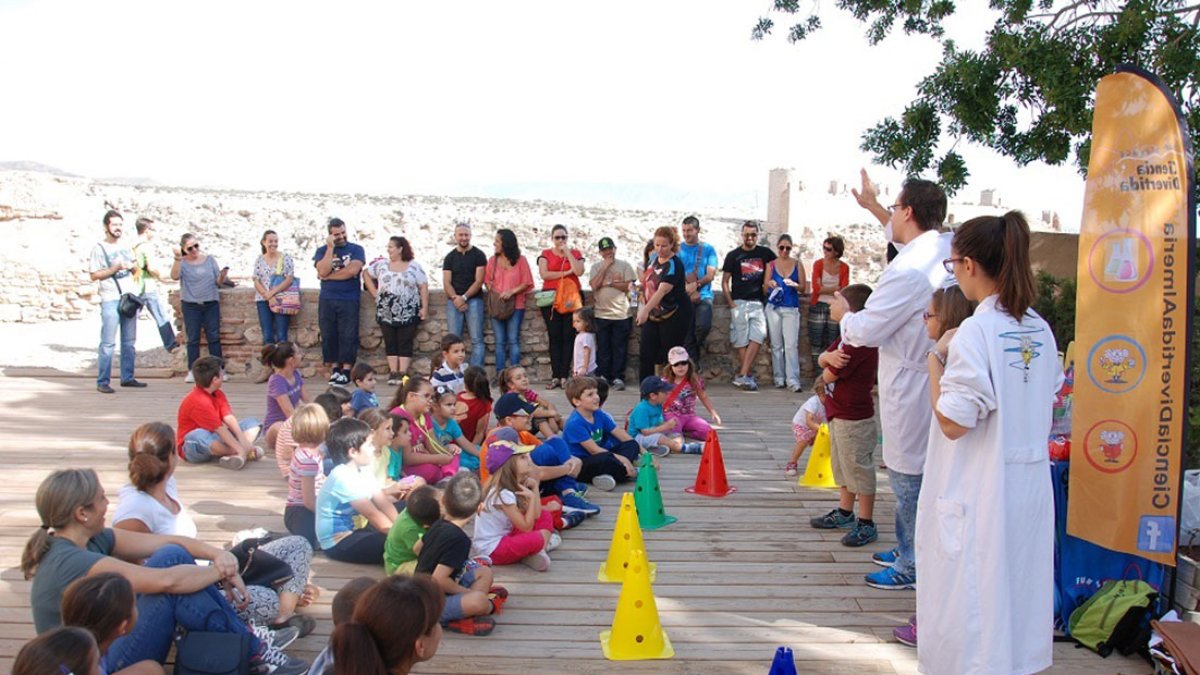 Taller infantil celebrado este año en el conjunto monumental la Alcazaba.