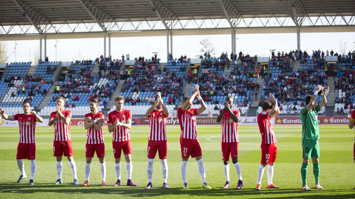 El Almería debe de salir despierto a los campos.