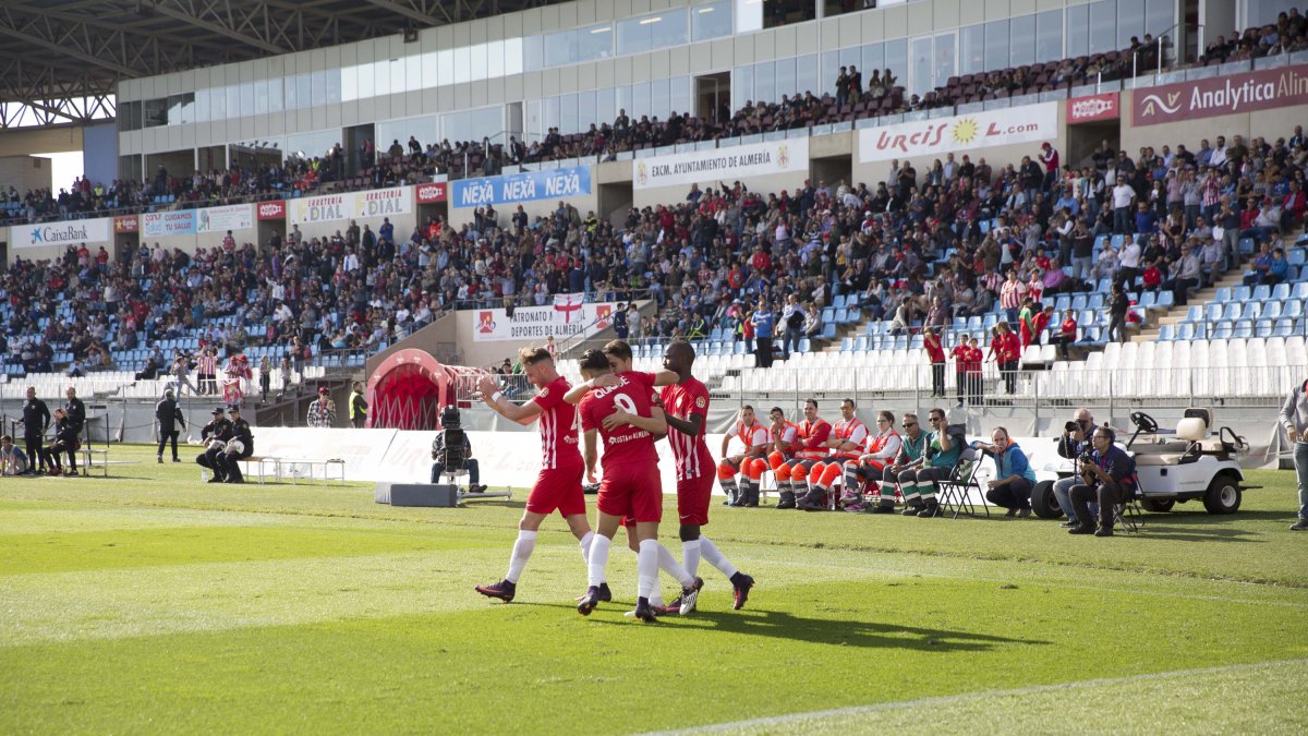 Celebración del gol de Fidel.