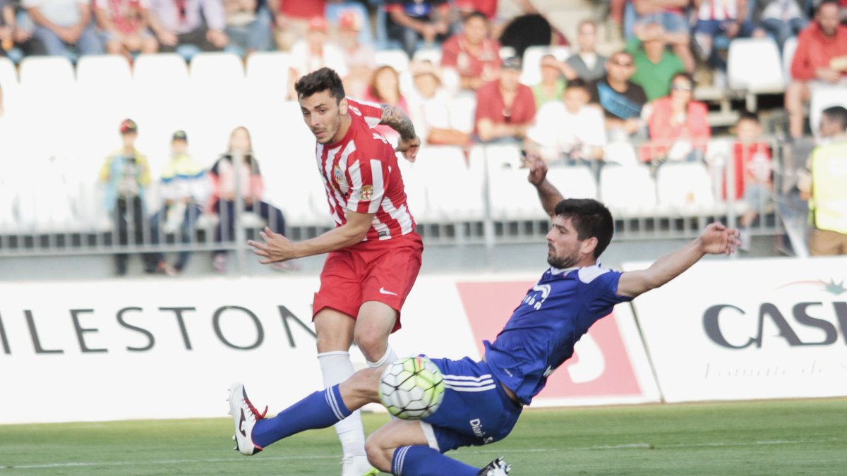 Ximo en el partido Almería 2-1 Mirandés.