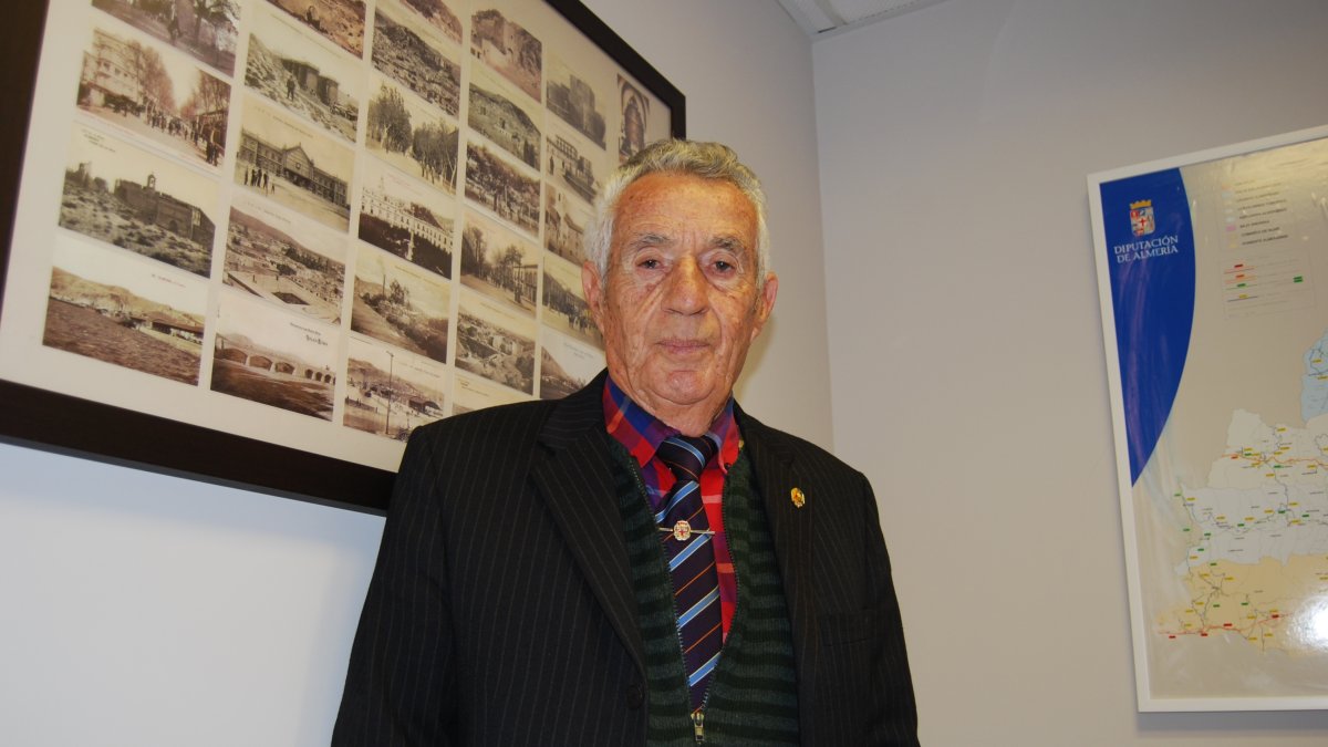 Luis Martínez cumplirá en enero 83 años.