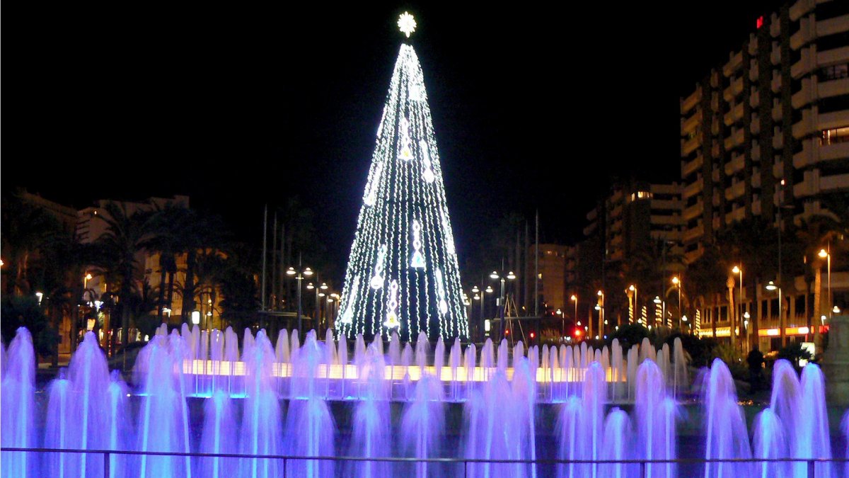 Imagen del árbol de Navidad de la Rambla