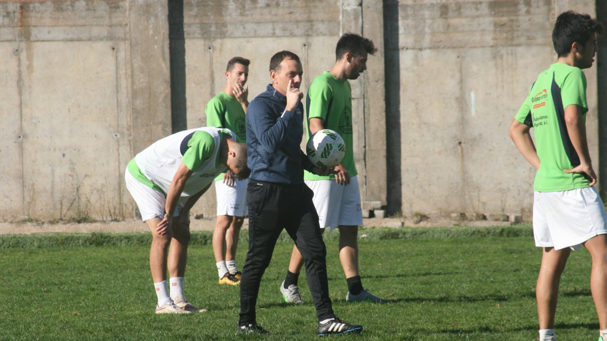 Alberto González.
