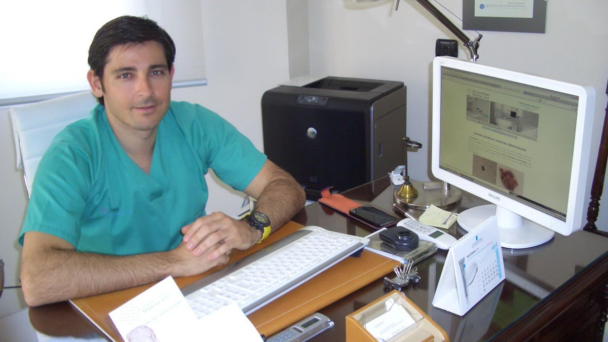 El dermatólogo José Luis Martínez-Amo en una imagen de archivo.