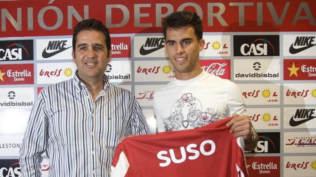 Suso creció como jugador en el Almería y lo disfrutamos una Liga.