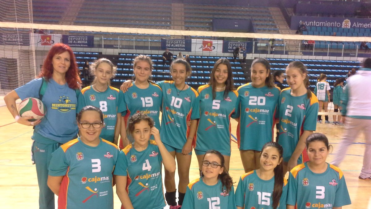 Las infantiles del Cajamar-Mintonette.
