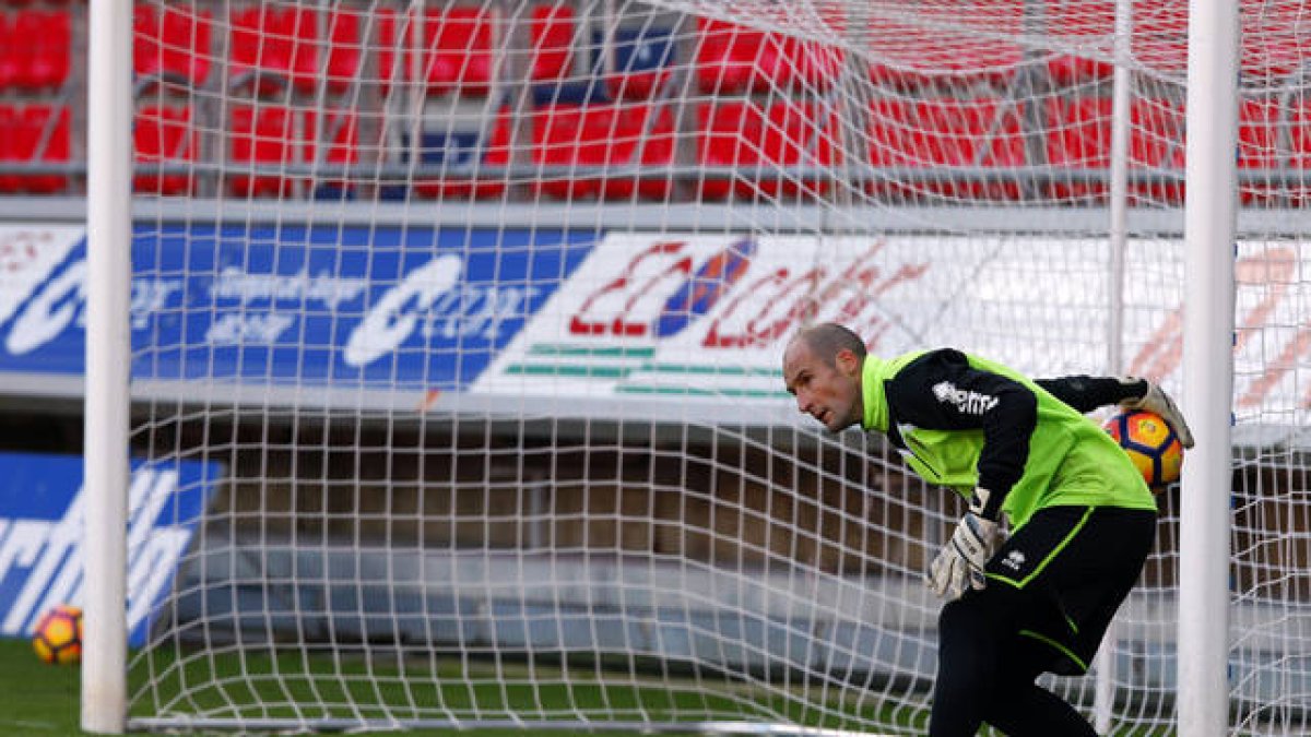 Mikel Saizar en su primer entrenamiento.