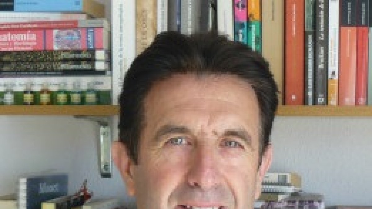 Parra se reencuentra hoy con sus paisanos.