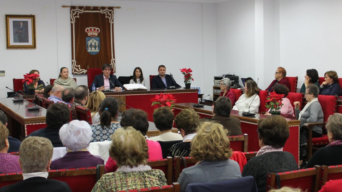 Acto del Día de la Constitución celebrado en el ayuntamiento de Adra.