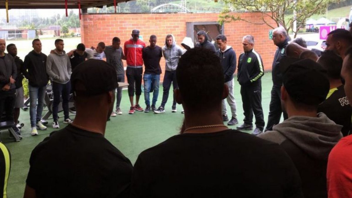 Minuto de silencio del Atlético Nacional.