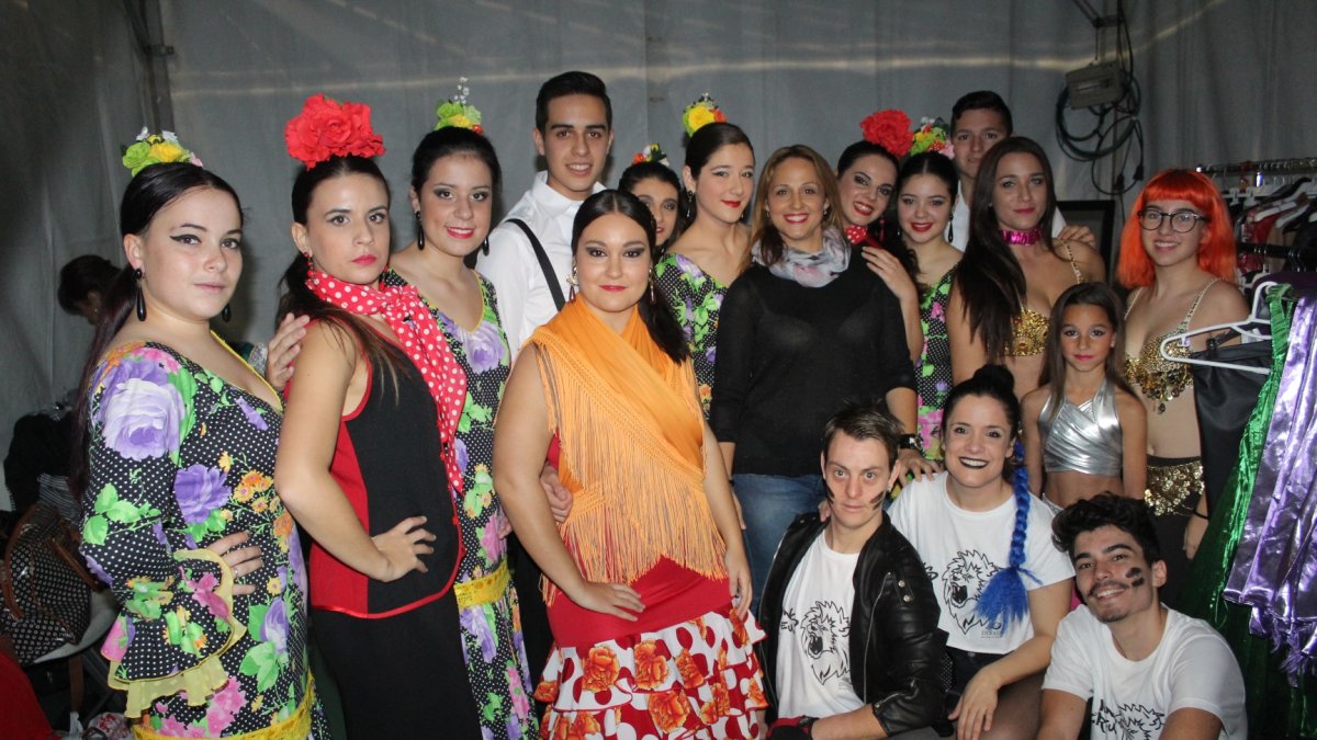 Montse Martínez, de la Academia de Baile El Duende, en el backstage.