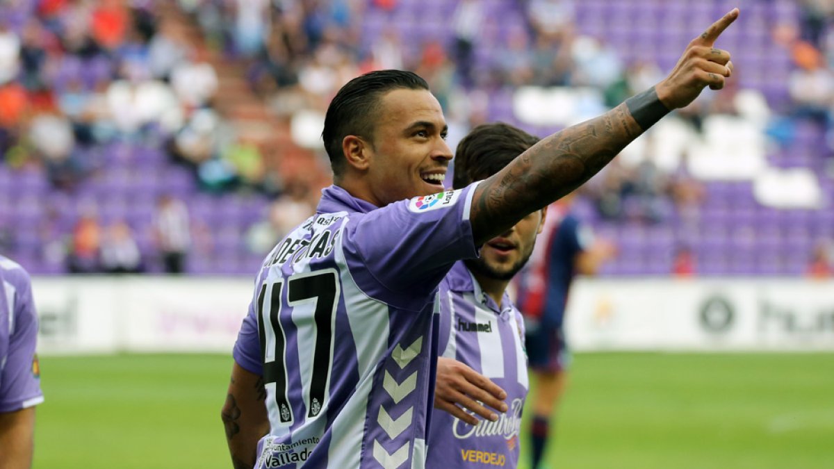 De Tomás indica el camino a seguir.