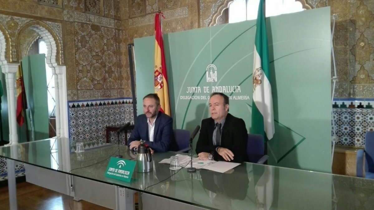 Tortosa y Roales en la presentación del Plan en Almería
