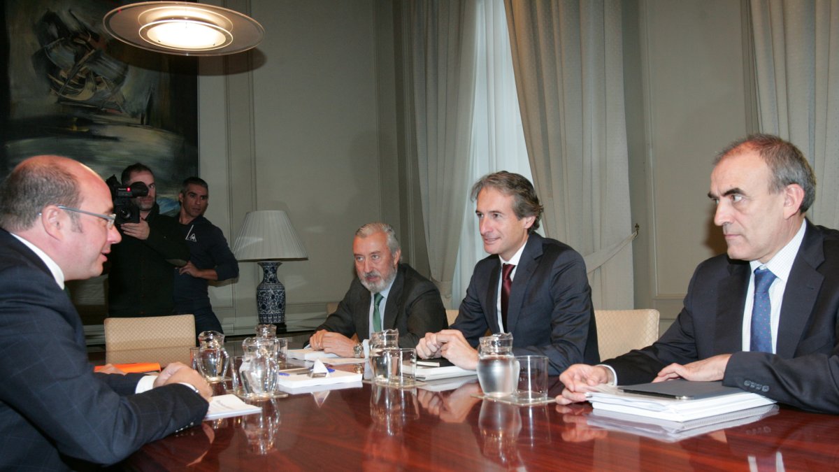 Reunión ayer del presidente de Murcia con el ministro.