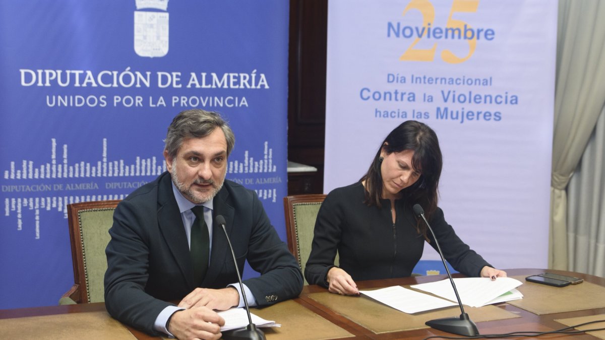 Momento de la presentación de los actos