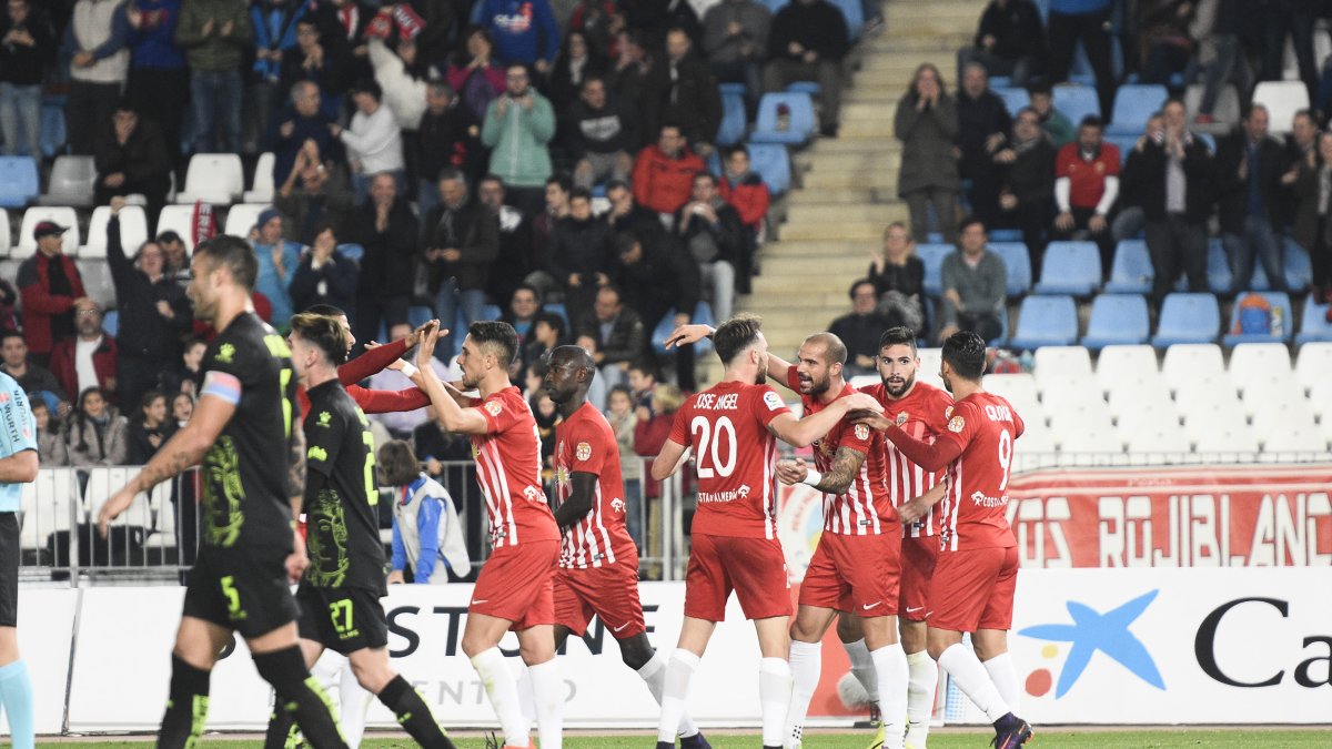 Ya toca ganar fuera.