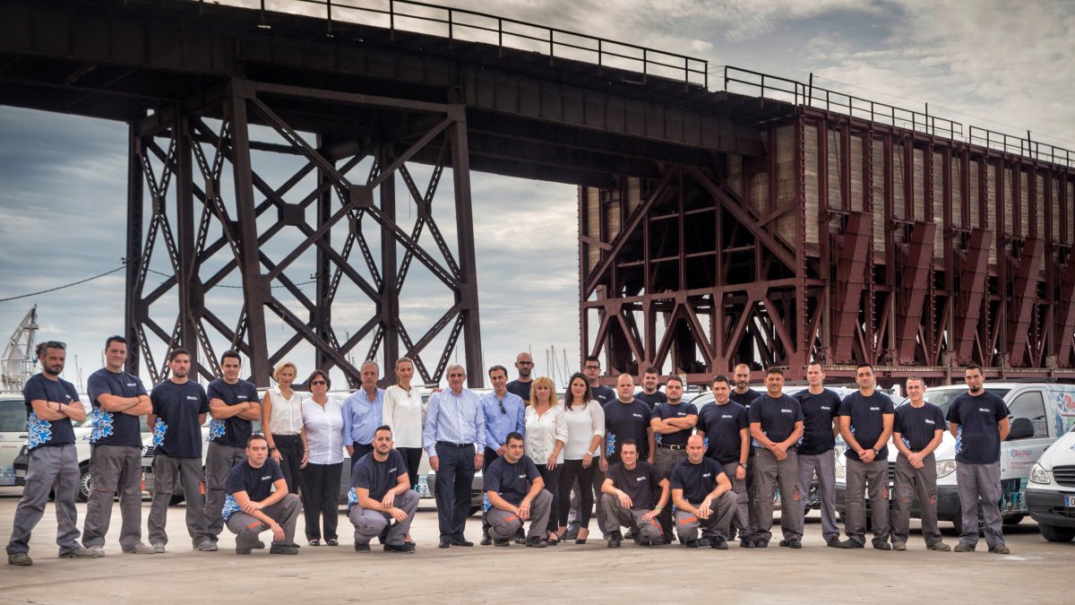 El equipo de RAMIFRÍO, a los pies del Cable Inglés.