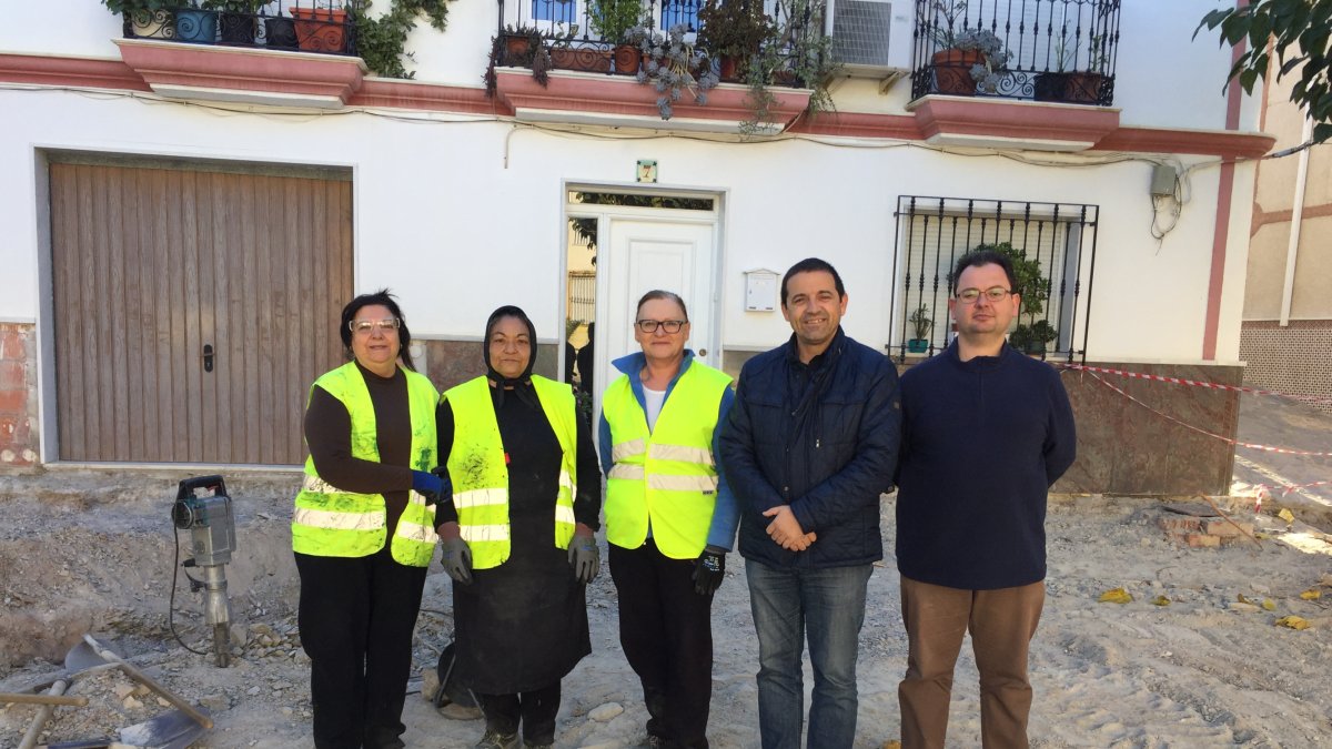 Imagen de trabajadores del PFEA