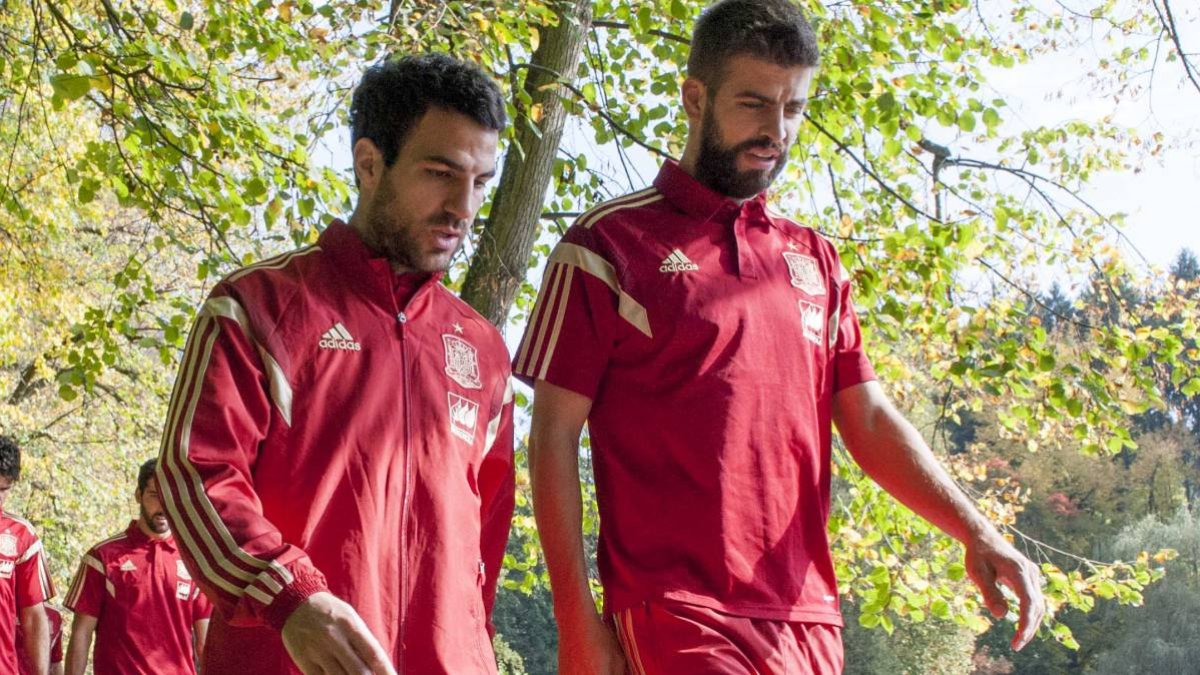 Cesc con Piqué en una concentración de la Selección.