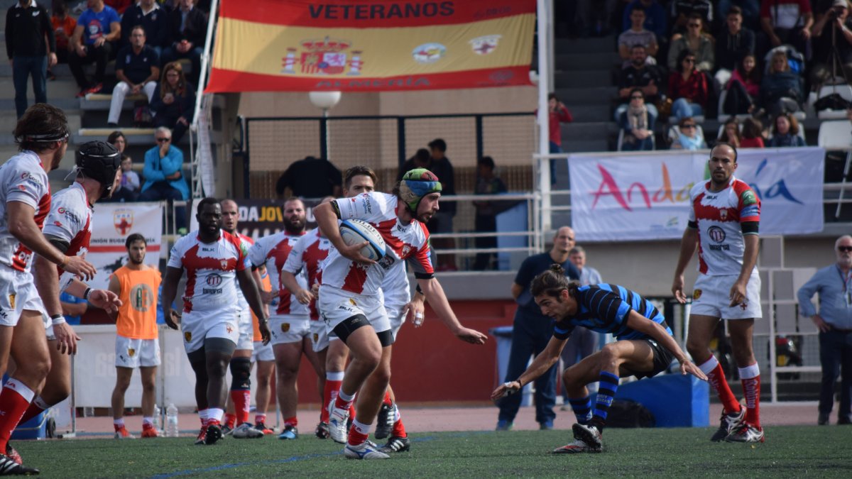 Una jugada del partido.