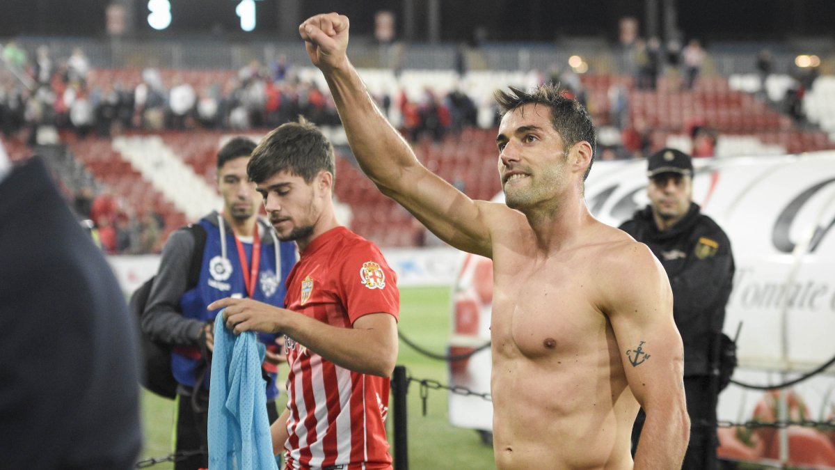 Trujillo celebra el triunfo ante el Córdoba.