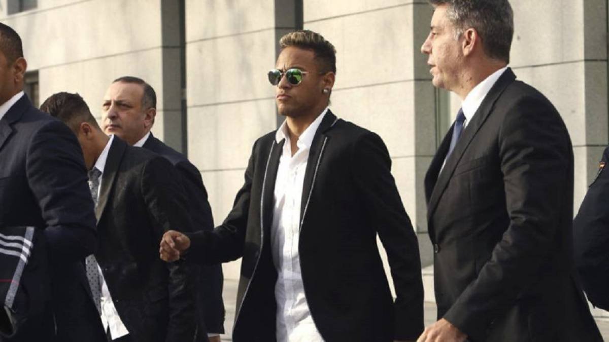 Neymar.