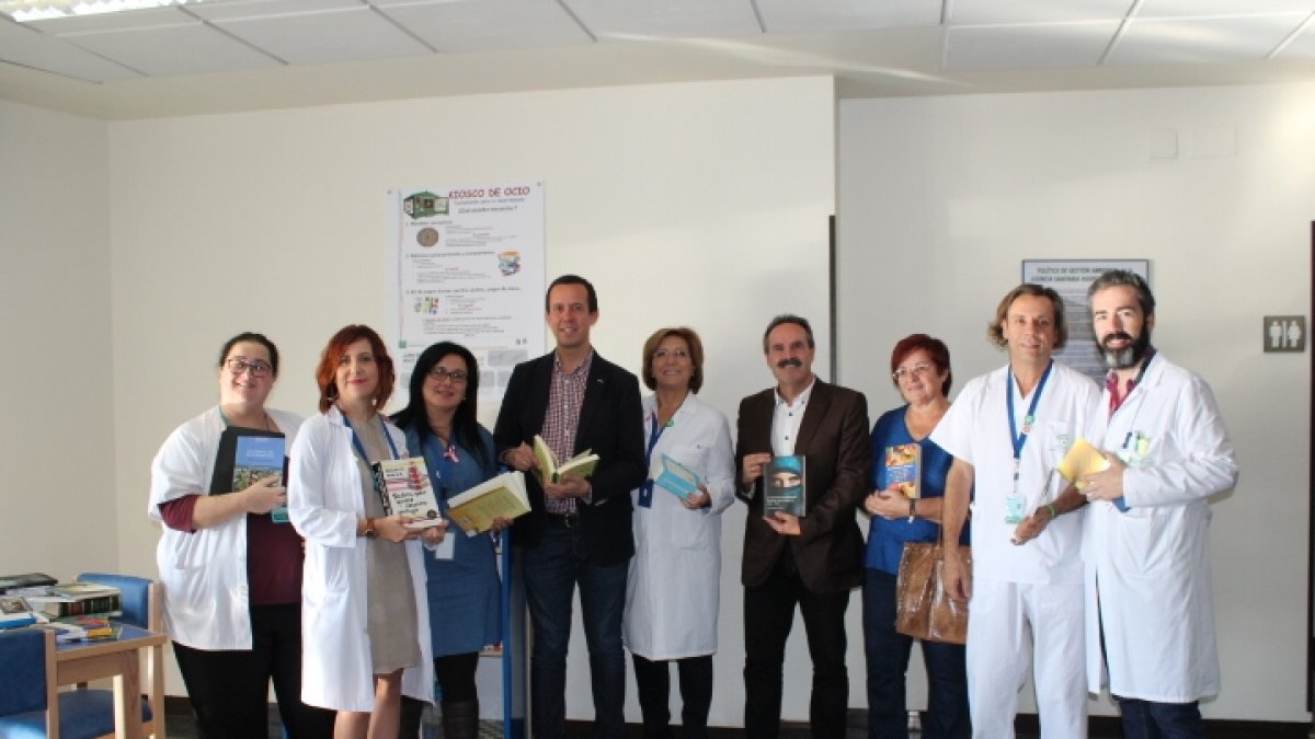 Momento de la inauguración de la biblioteca